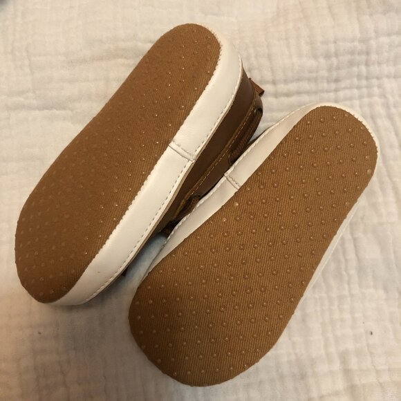 👞 NWOT Old Navy Baby Boat Shoes Cognac Size 12-18M Soft Sole Chic Preppy - Picture 5 of 6